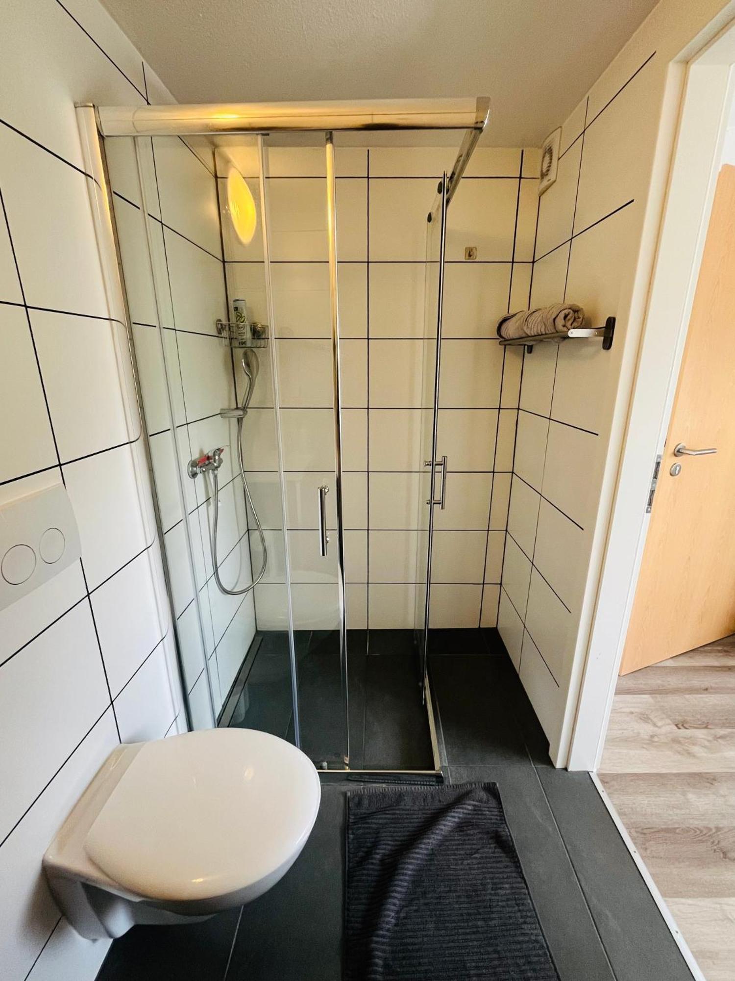 Ferienwohnung A&S Heuchelheim Heuchelheim  Экстерьер фото