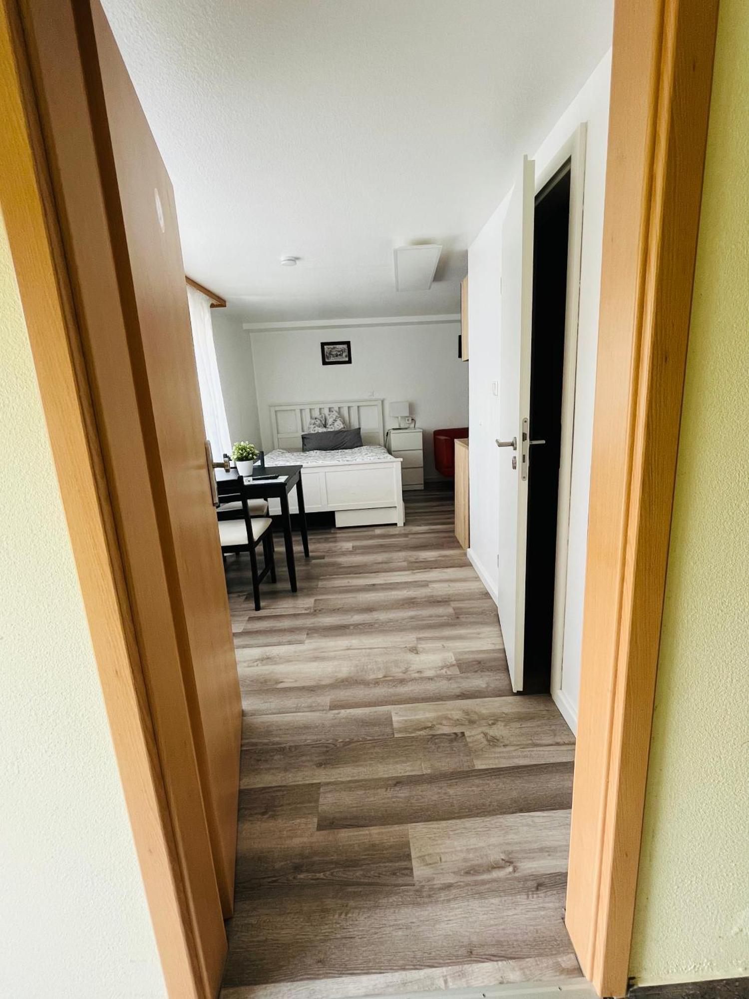 Ferienwohnung A&S Heuchelheim Heuchelheim  Экстерьер фото