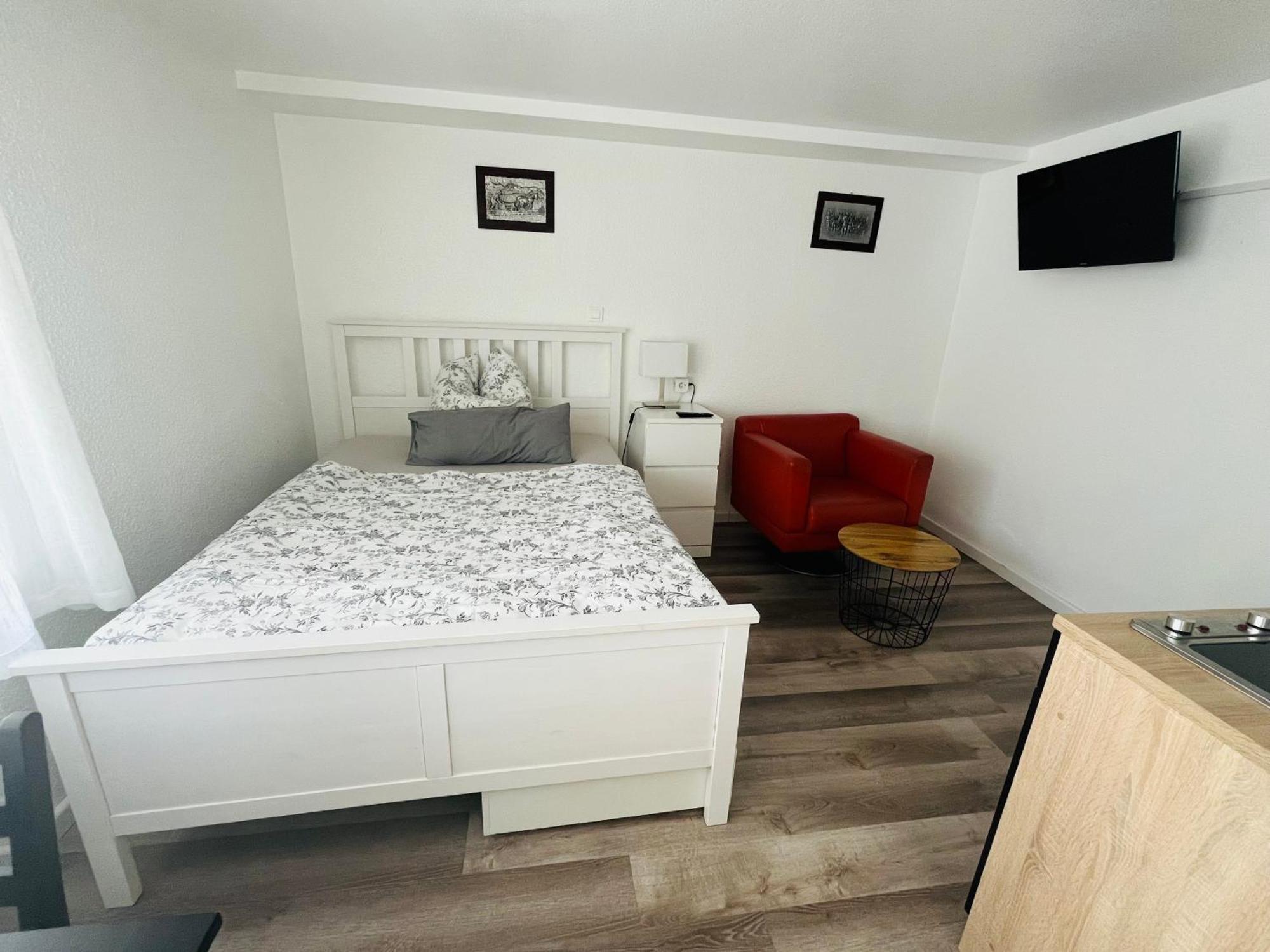 Ferienwohnung A&S Heuchelheim Heuchelheim  Экстерьер фото