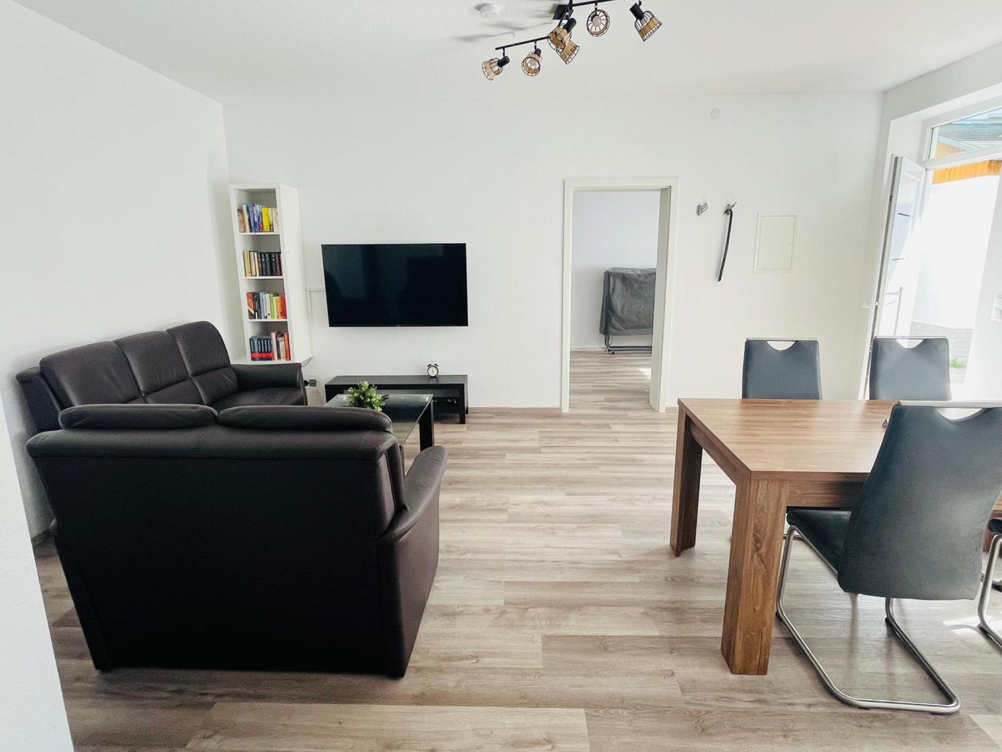 Ferienwohnung A&S Heuchelheim Heuchelheim  Экстерьер фото
